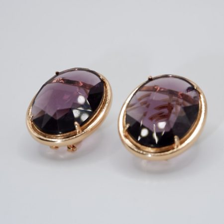 Pendiente ovalado con piedra amatista